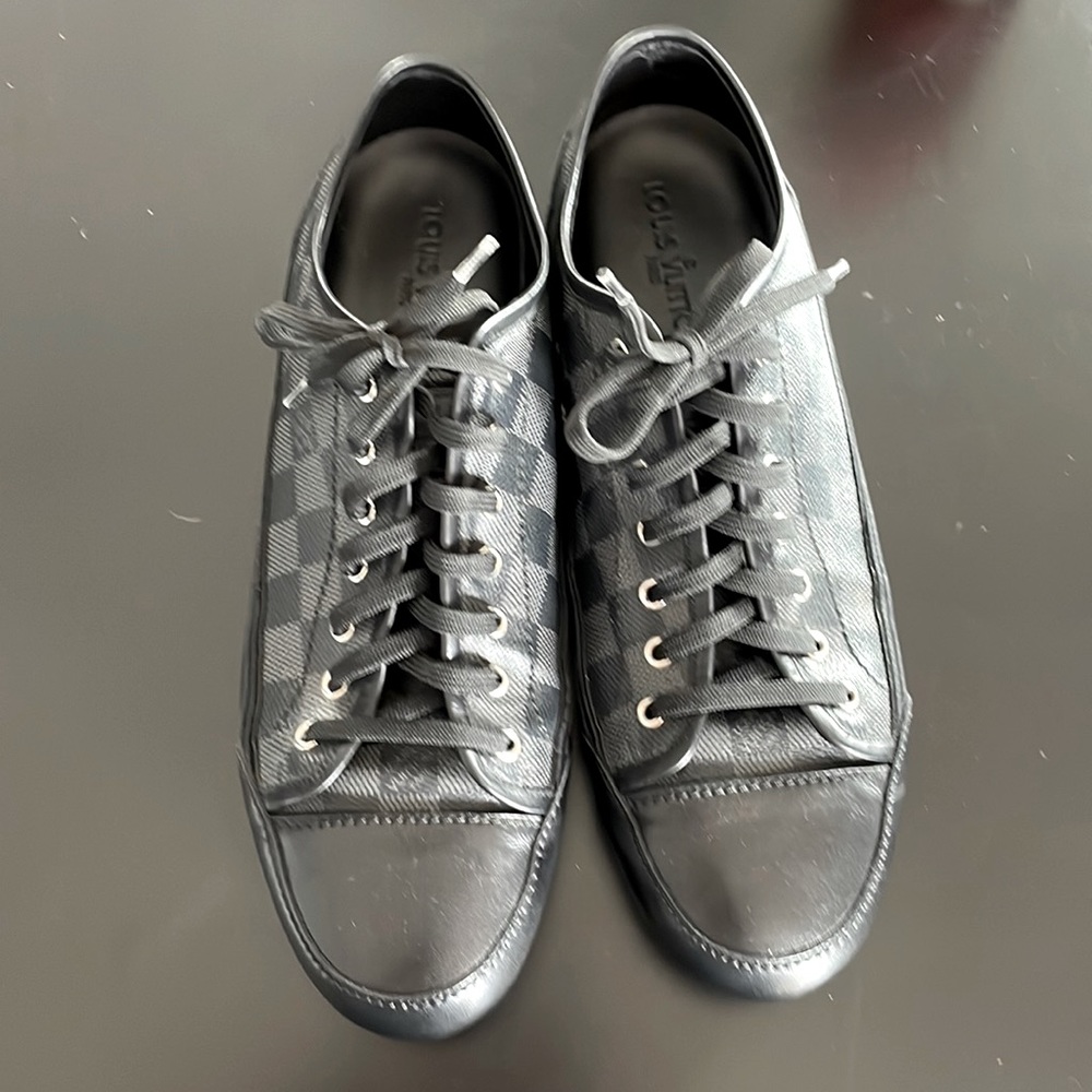 LOUIS VUITTON - Sneakers, black, size 10